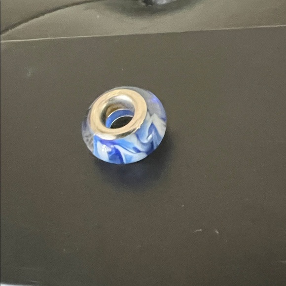Elegant Blue Swirl Charm Bead - Picture 1 of 3